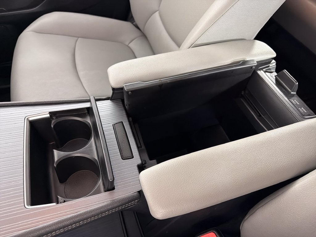 2026 Toyota Sienna XLE 8 Passenger