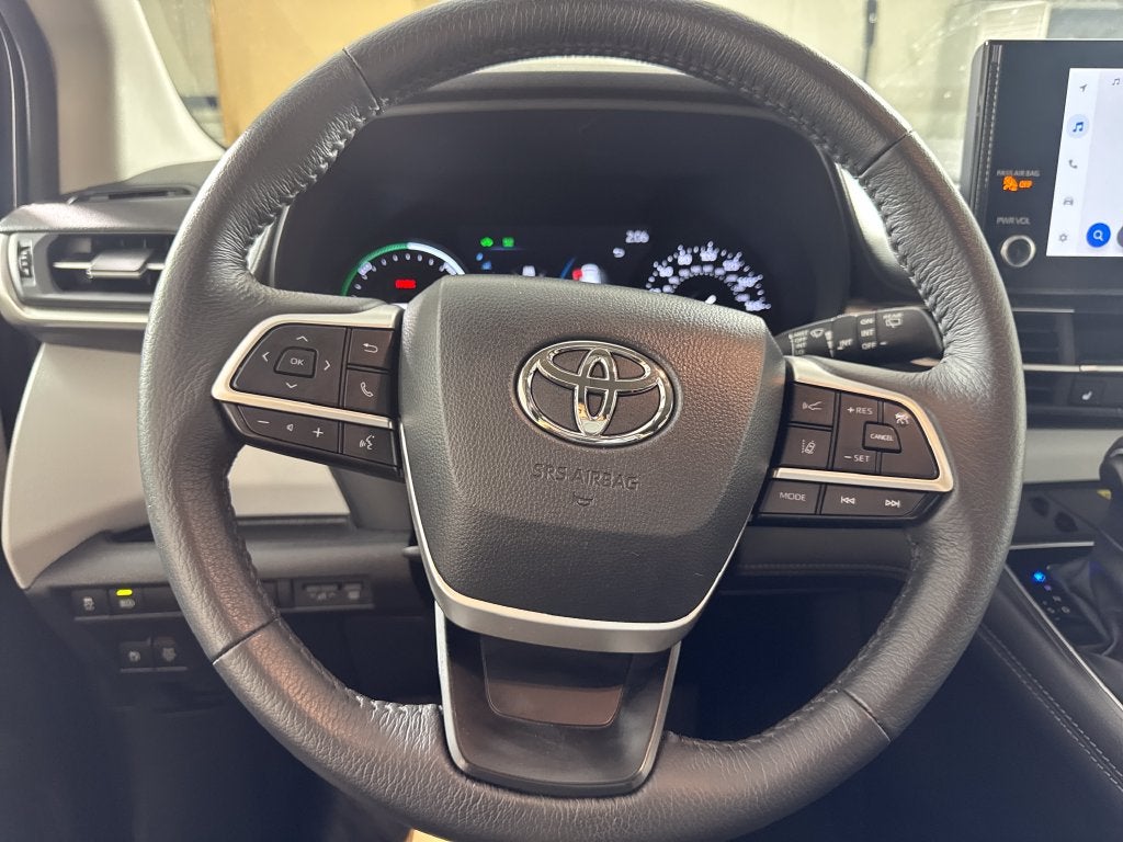 2026 Toyota Sienna XLE 8 Passenger