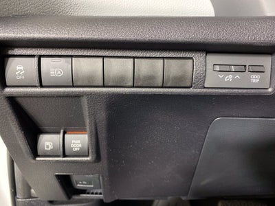 2026 Toyota Sienna XLE 8 Passenger