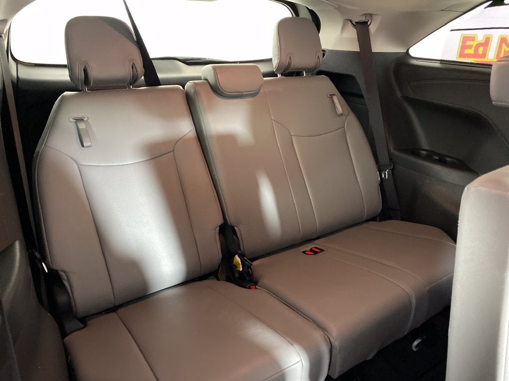 2026 Toyota Sienna XLE 8 Passenger