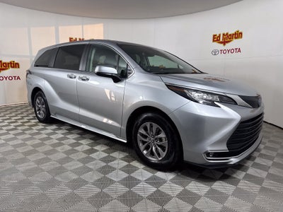 2023 Toyota Sienna XLE 7 Passenger