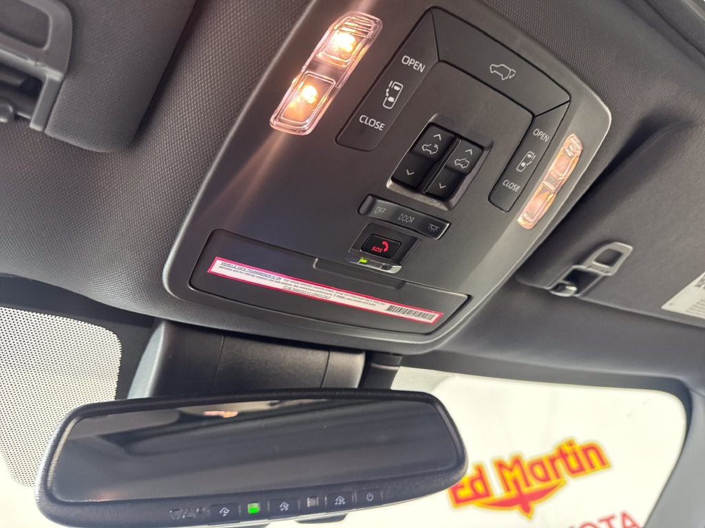 2023 Toyota Sienna XLE 7 Passenger