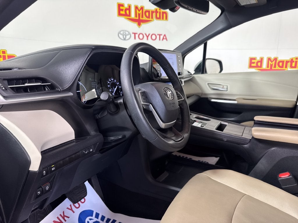 2023 Toyota Sienna XLE 7 Passenger