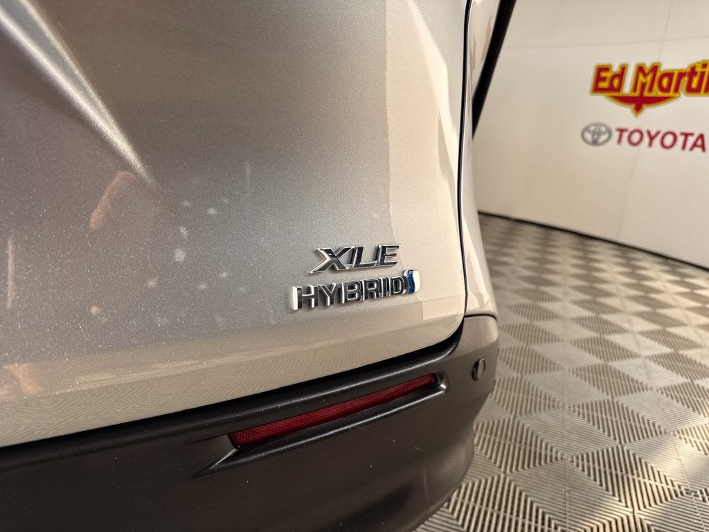2023 Toyota Sienna XLE 7 Passenger