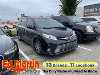 2020 Toyota Sienna XLE