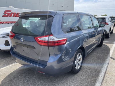 2015 Toyota Sienna L