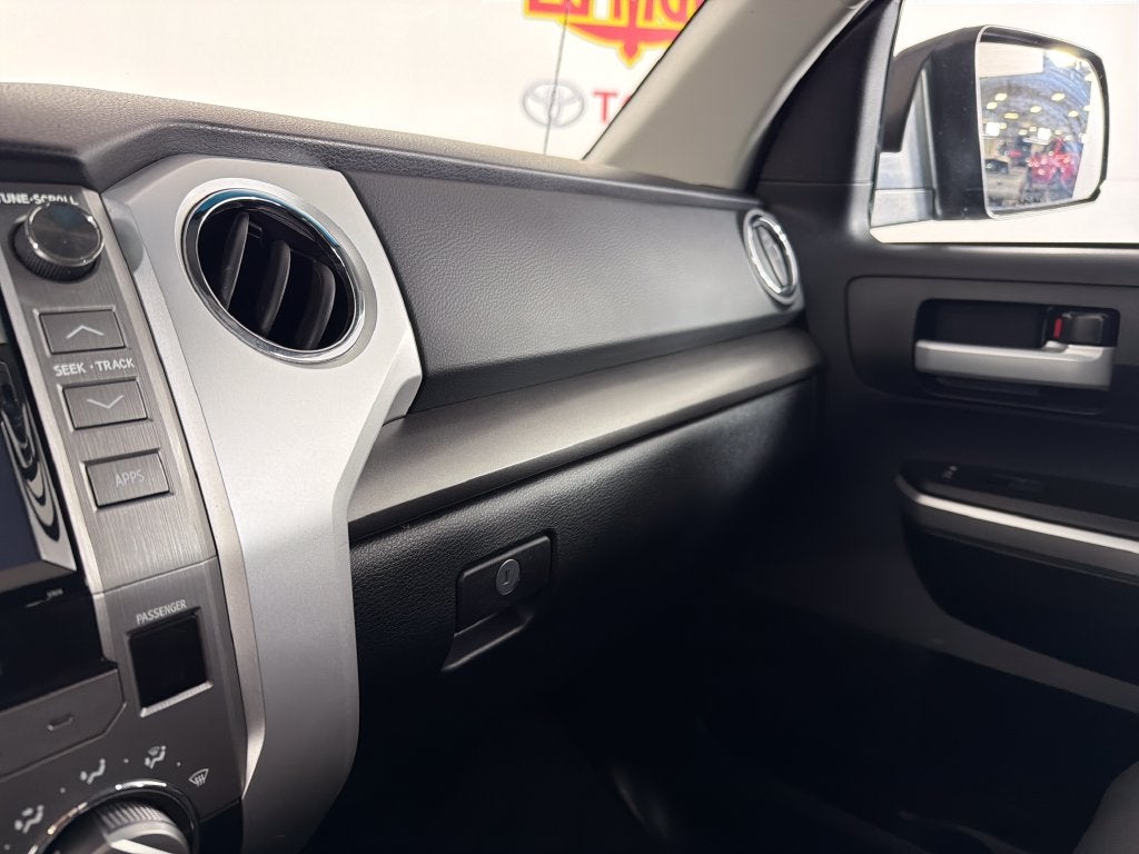 2014 Toyota Tundra SR5