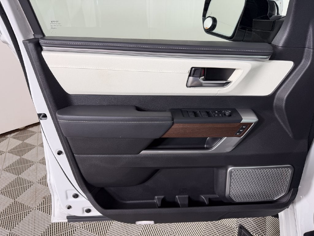 2025 Toyota Sequoia Capstone