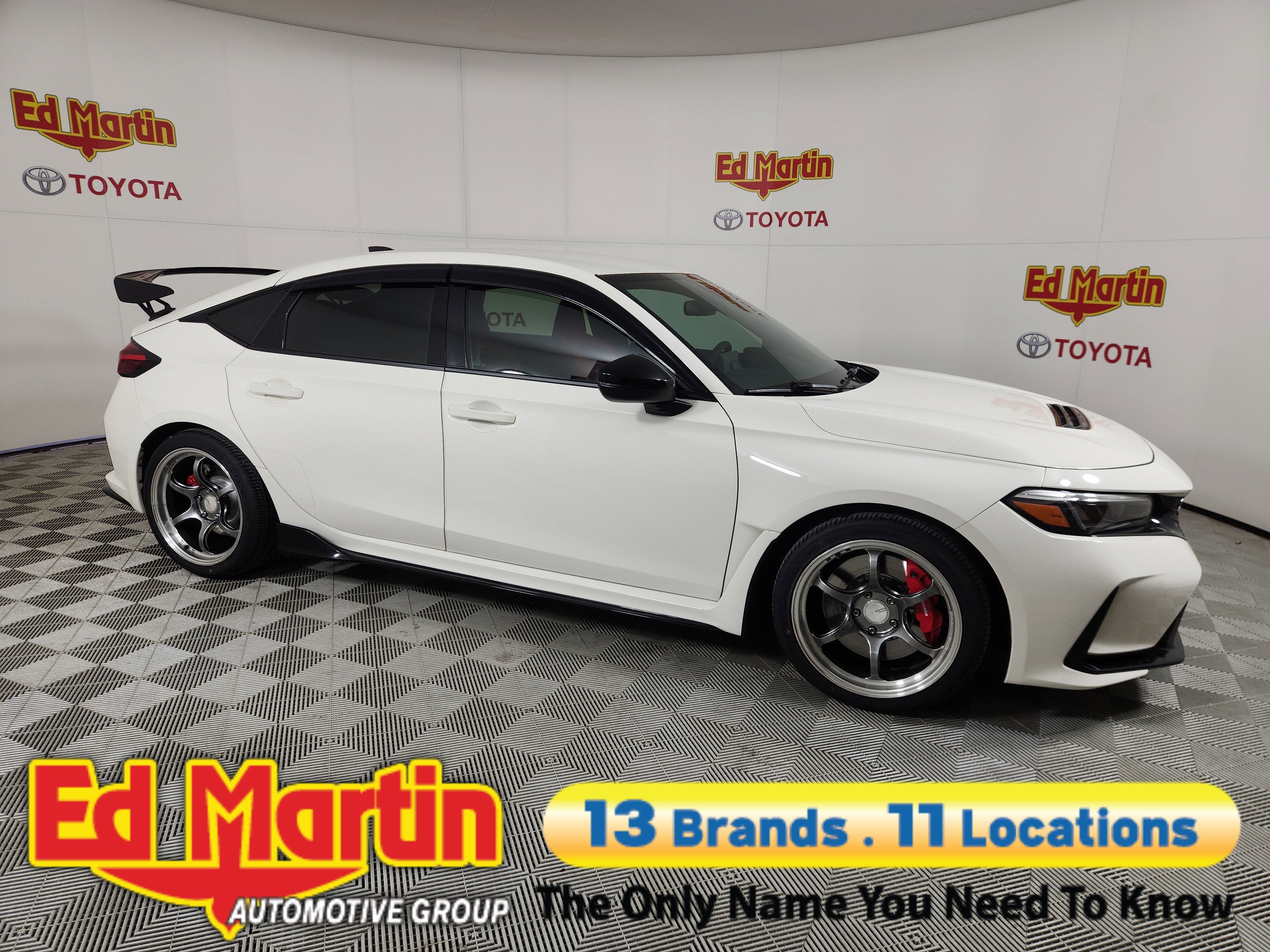 2023 Honda Civic Type R Base