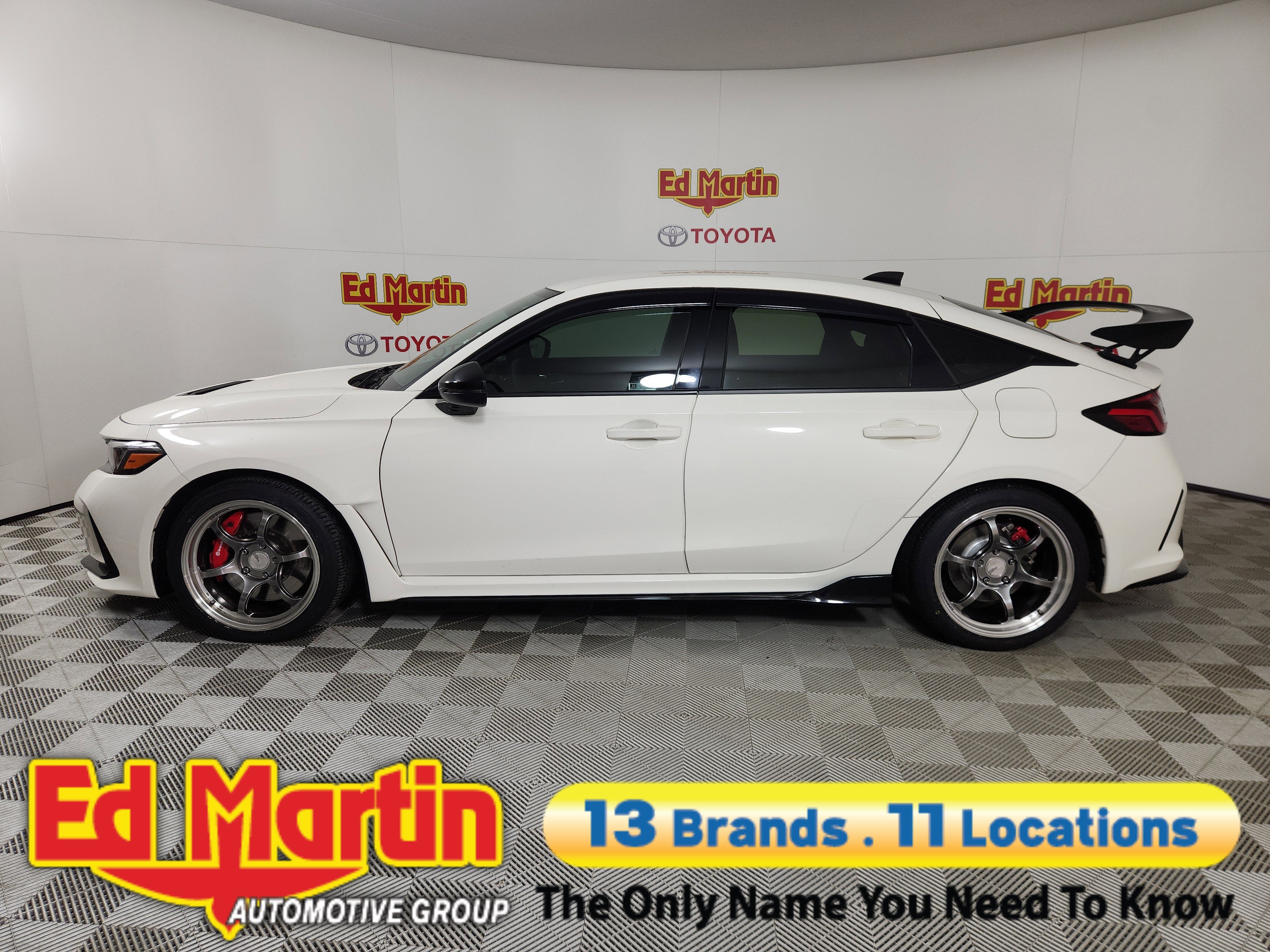 2023 Honda Civic Type R Base