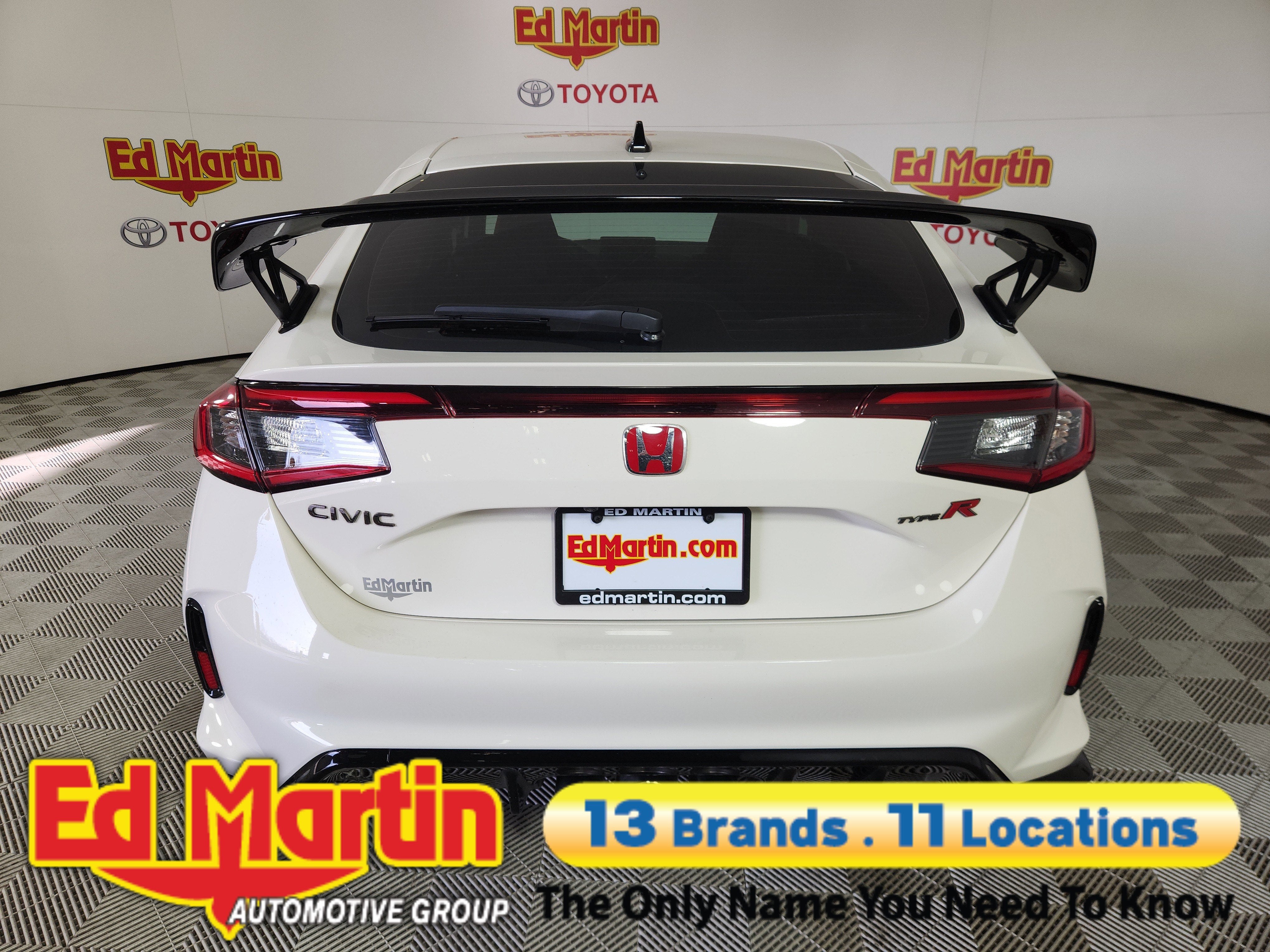 2023 Honda Civic Type R Base