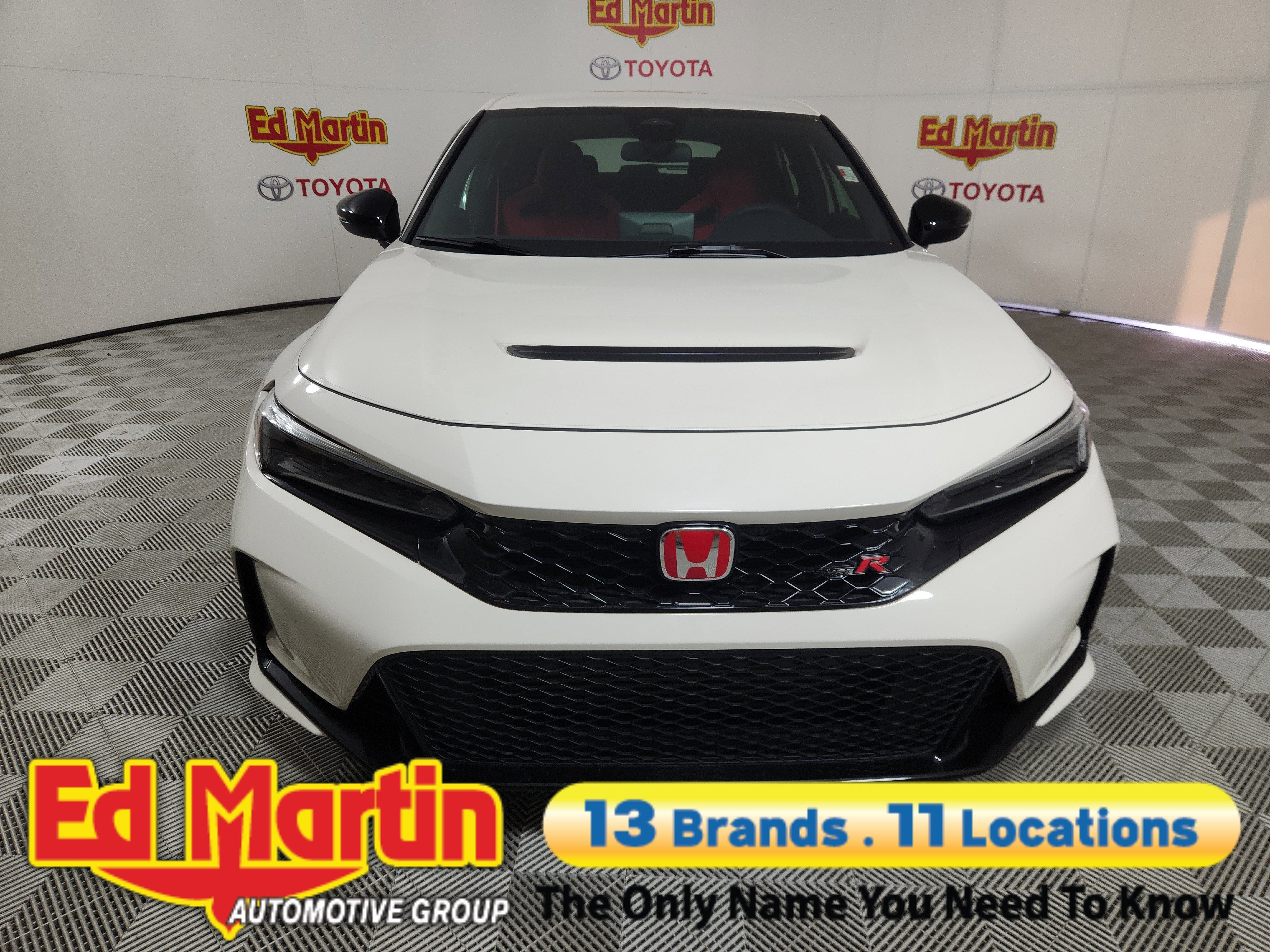 2023 Honda Civic Type R Base