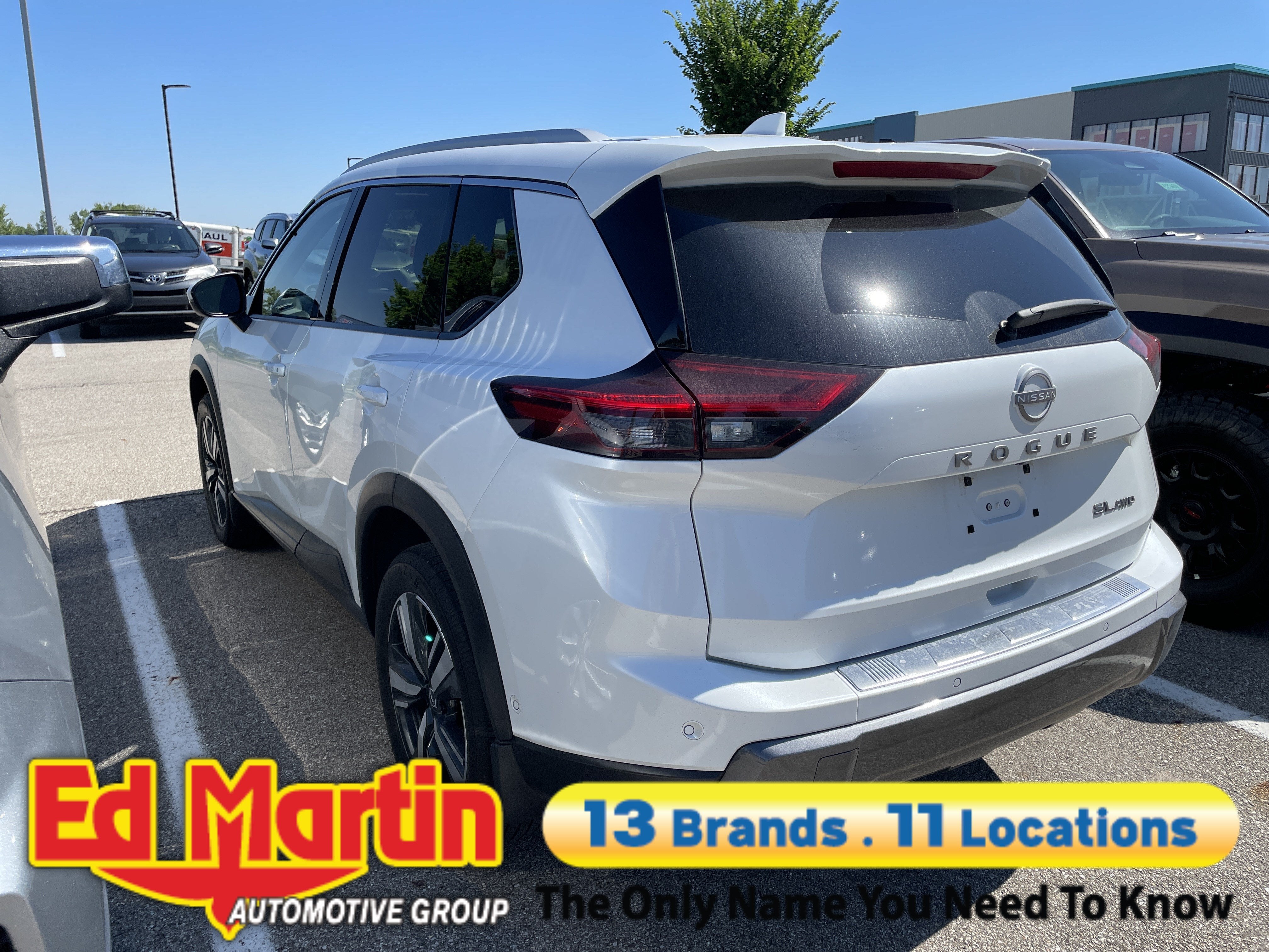 2025 Nissan Rogue SL