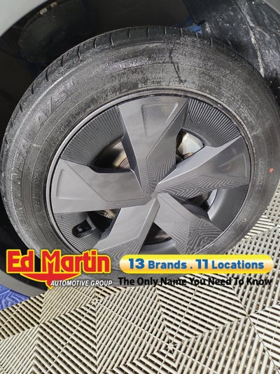 2023 Toyota Prius LE