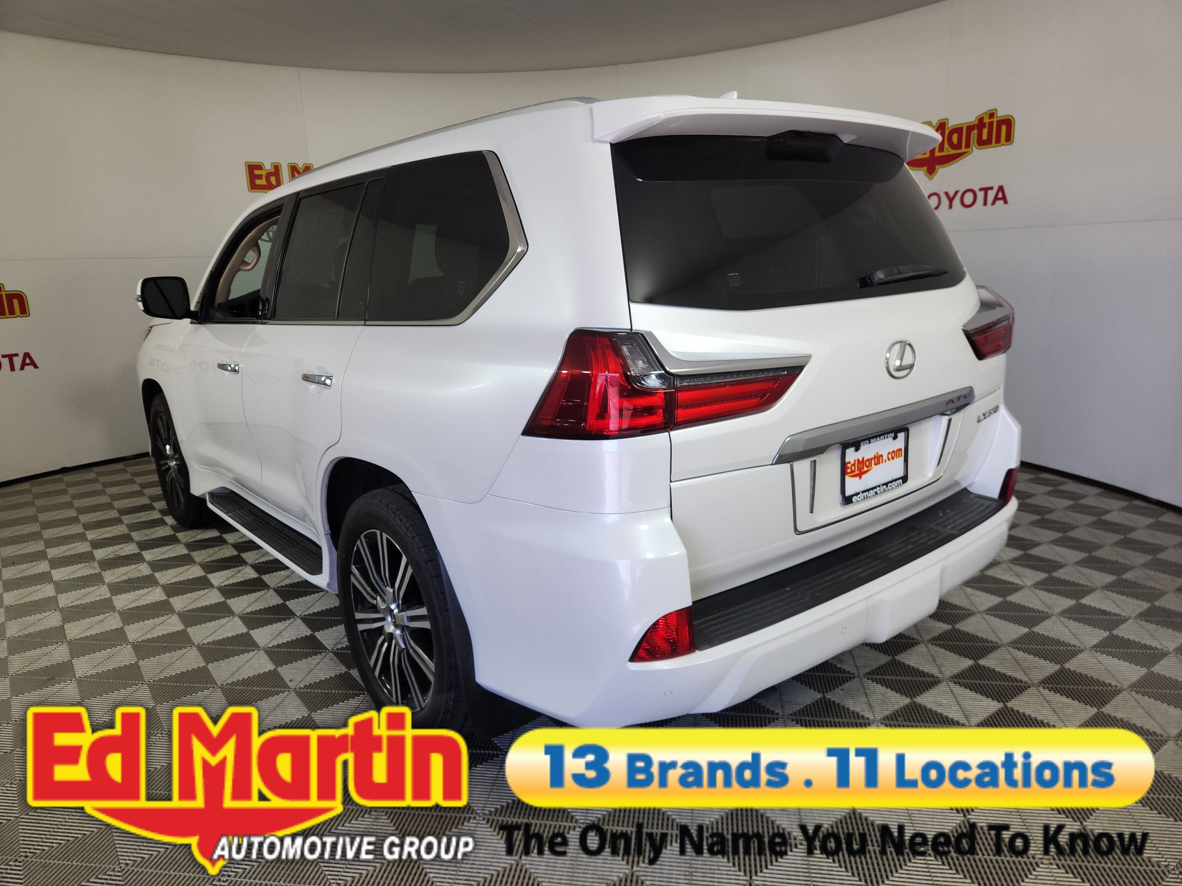 2019 Lexus LX LX 570