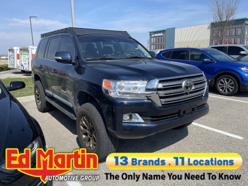 2017 Toyota Land Cruiser Base