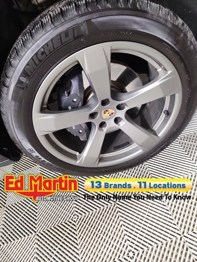 2024 Porsche Macan Base