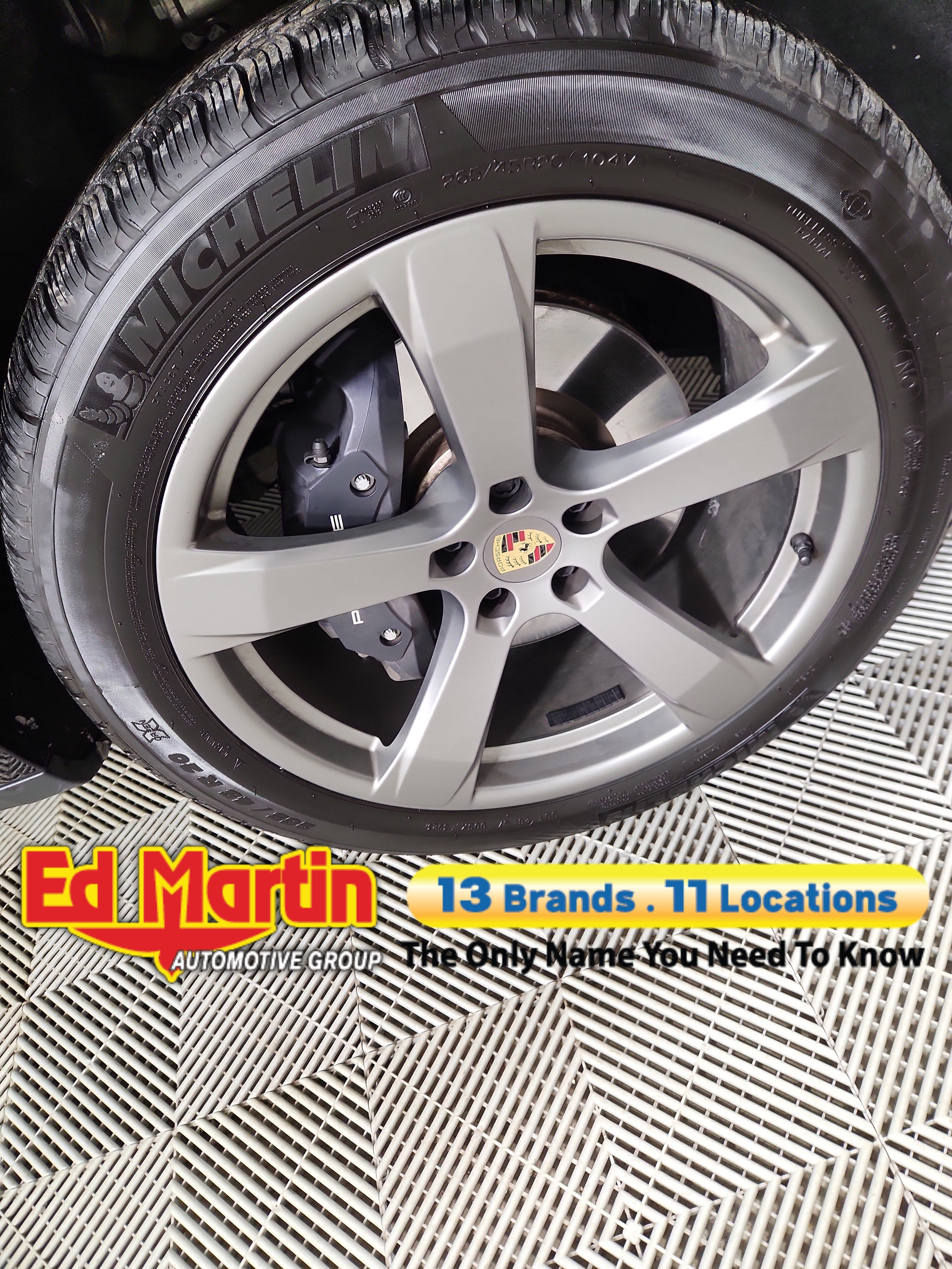 2024 Porsche Macan Base