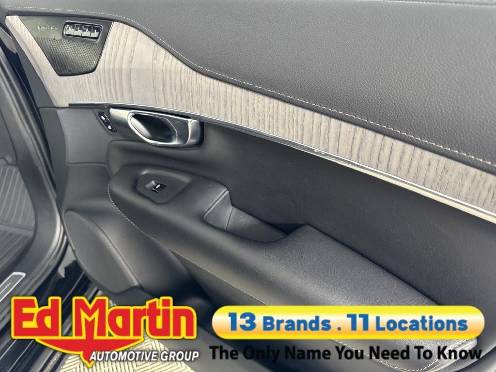 2021 Volvo XC90 T8 Inscription 7 Passenger