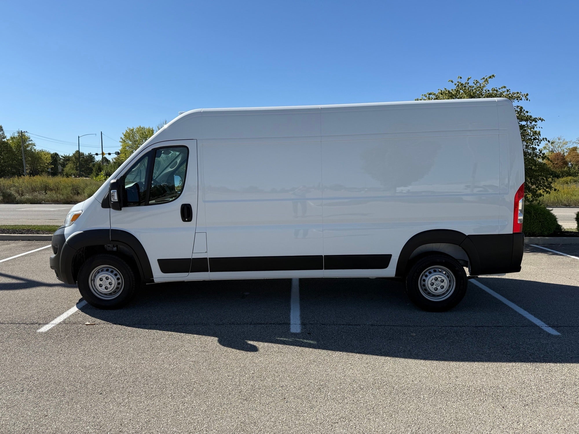 2025 RAM ProMaster 2500 cargo van, side view