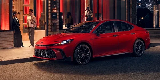 2026 Toyota Camry SE, exterior three-quarter view